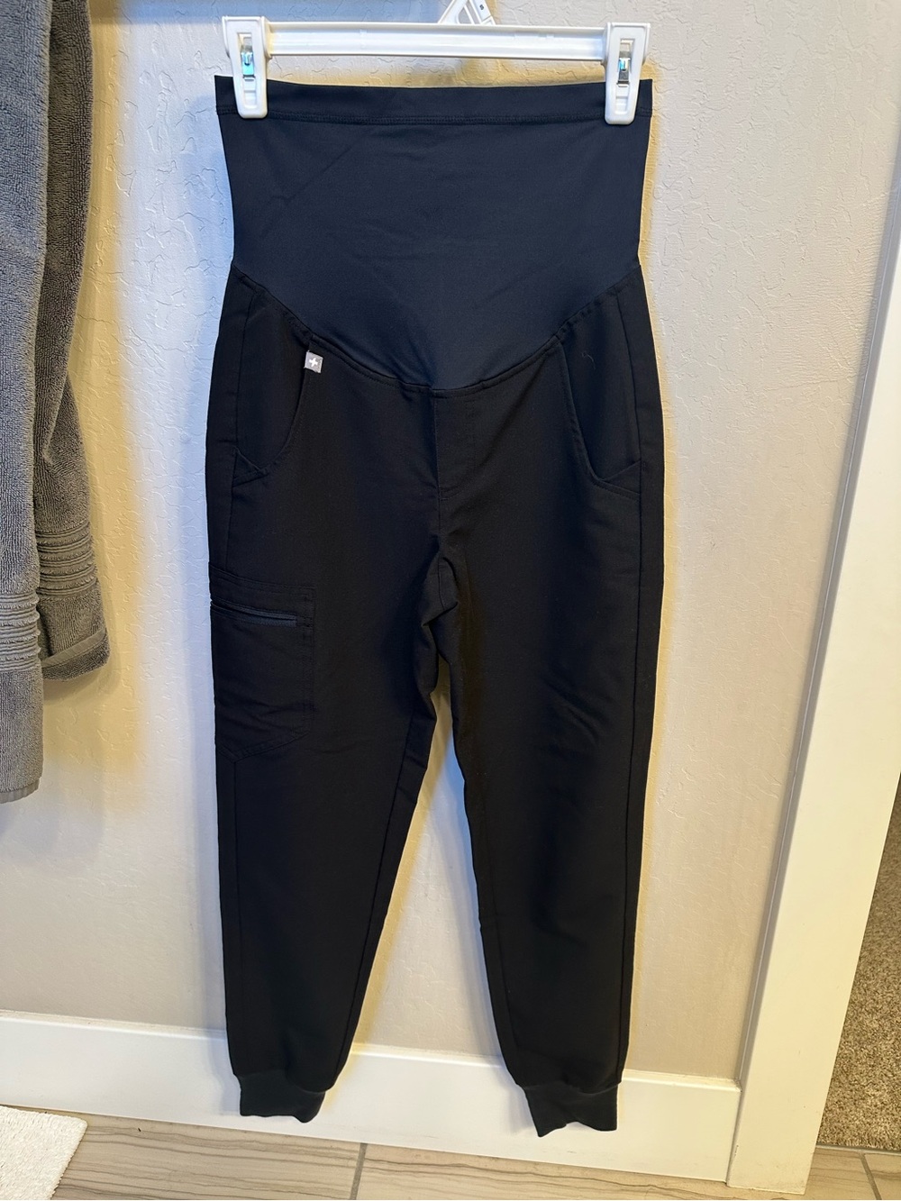 Figs Black Maternity Jogger Pants